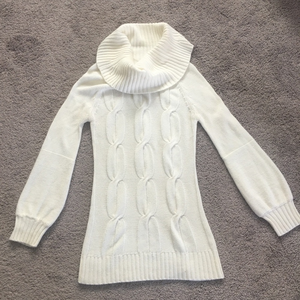 H&M Cream Turtleneck Sweater 27” Long